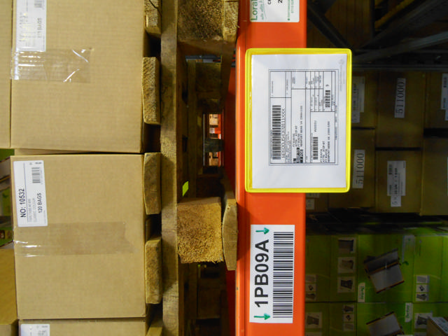 Magneettivahvistettu logistinen ID-tasku, A5, vaaka, sivulataus