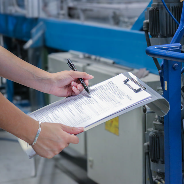 Ripustettava leikepöytä, alumiini, A4, pystysuora