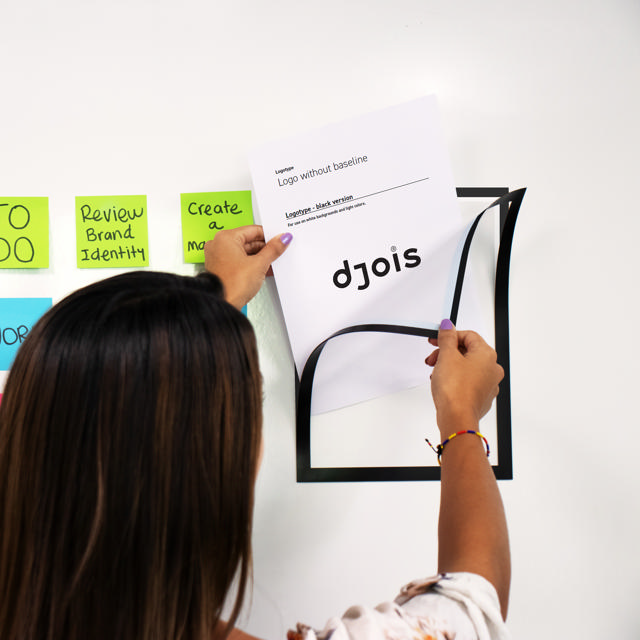 Magneto Pro itseliimautuva näyttökehys, A4, PP