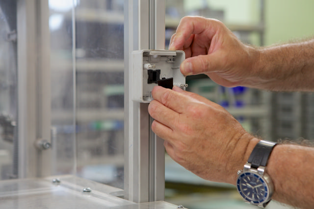 T-Clip-kiinnitin, 10 mm