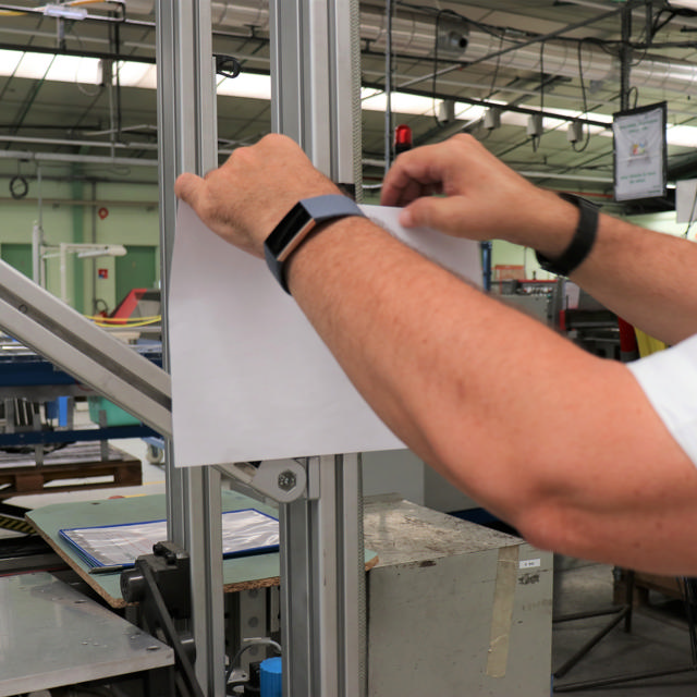 T-Clip-asiakirjankannatin