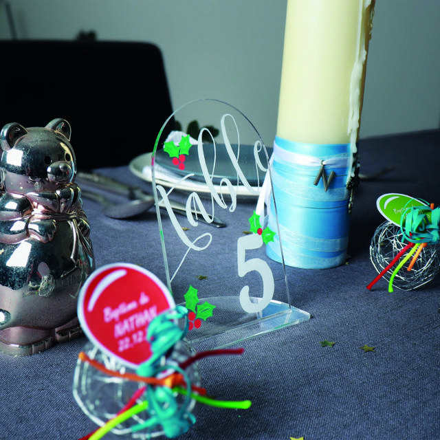 Muokattava akryylinen pöytänumerokyltti, pyöreä